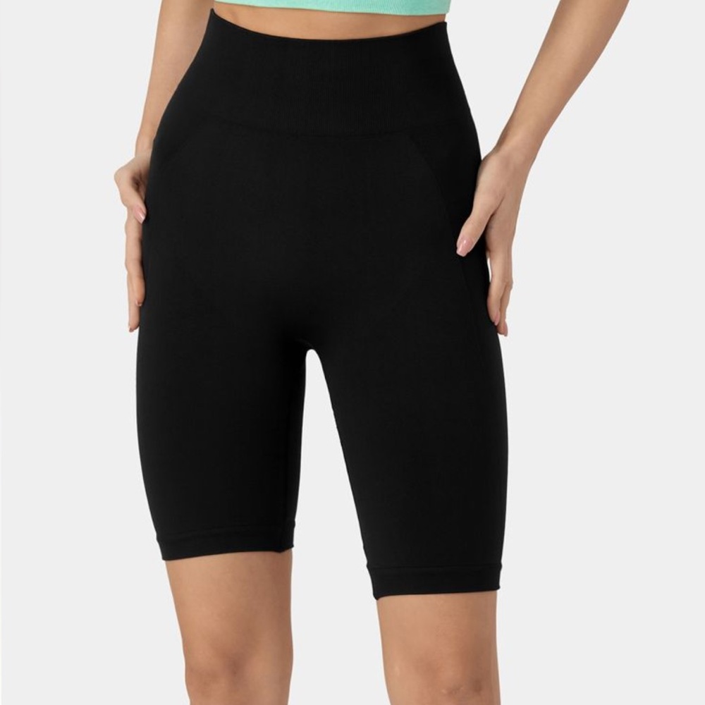 Seamless Flow High Waisted Running Biker Shorts
